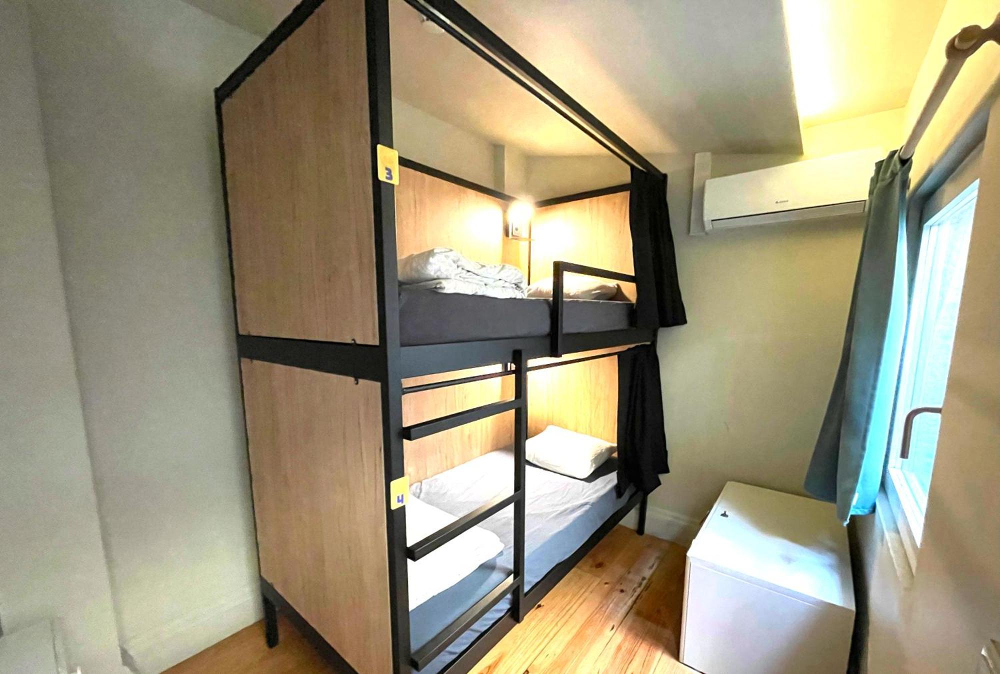 Onefam Ribeira Hostal Oporto